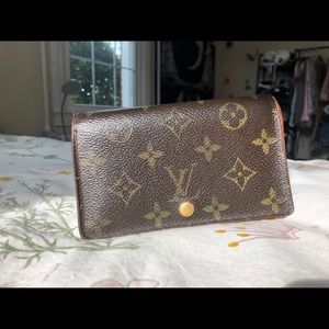 Louis Vuttion Wallet